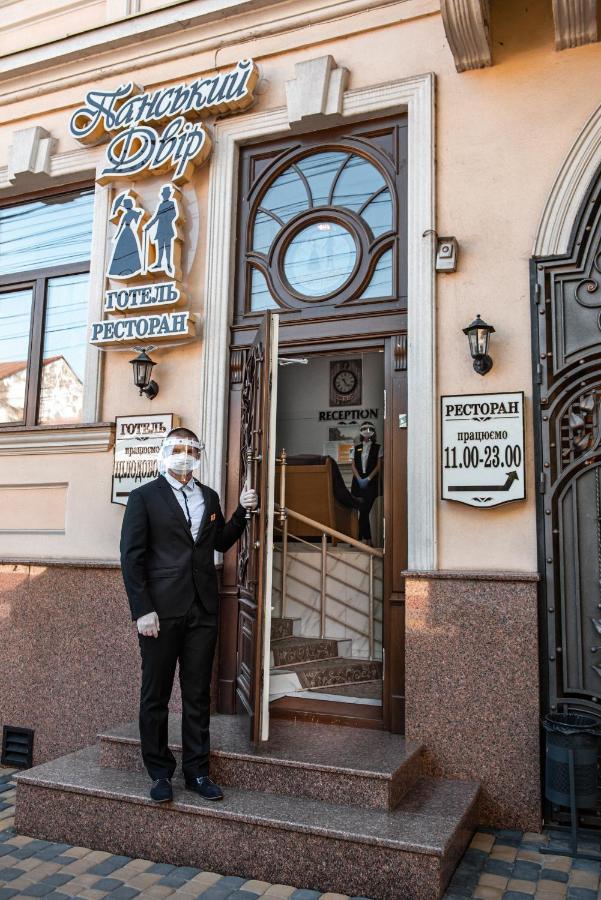 Panskiy Dvir Chernivtsi Exterior foto